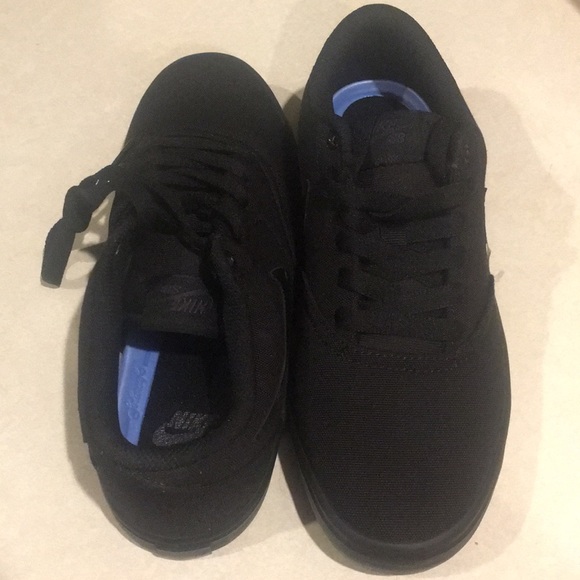Unisex black Nike women’s men’s 5.5 new in box - Picture 9 of 12